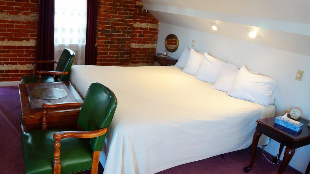 Harbor Haus Inn & Suites Hermann Eksteriør bilde