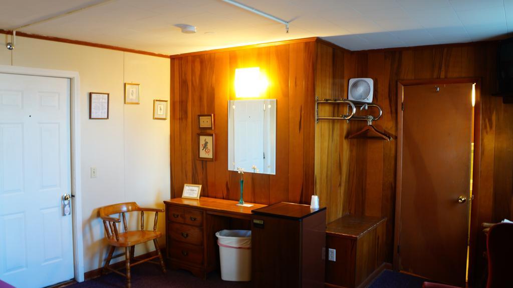 Harbor Haus Inn & Suites Hermann Eksteriør bilde