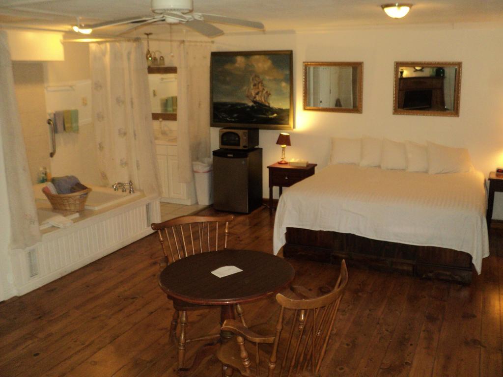 Harbor Haus Inn & Suites Hermann Eksteriør bilde